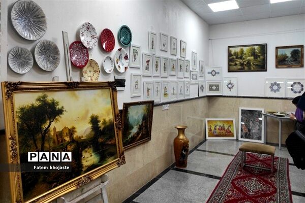 برپایی نمایشگاه صنایع‌ دستی در قرچک
