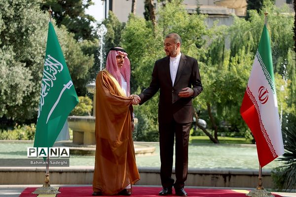 دیدار وزرای خارجه عربستان و ایران