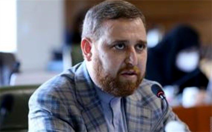 روزنامه همشهری با دوران اوج خود فاصله زیادی دارد
