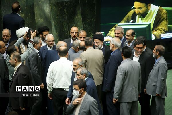 جلسه علنی مجلس شورای اسلامی با حضور رئیس جمهوری