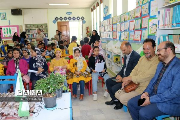 نشست انجمن شاعران نوجوان روشنا