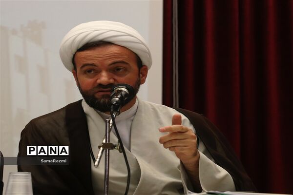 کارگاه توجیهی- آموزشی معاونان پرورشی نواحی و مناطق آذربایجان شرقی