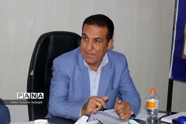 جلسه شورای نظارت بر مدارس بزرگسال استان بوشهر