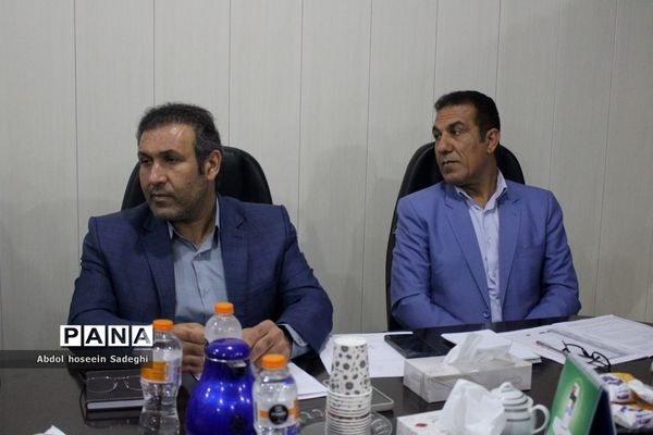 جلسه شورای نظارت بر مدارس بزرگسال استان بوشهر