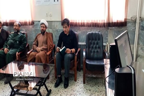 افتتاح پایگاه علمی شهید‌فهمیده دبیرستان امام خمینی کاشمر