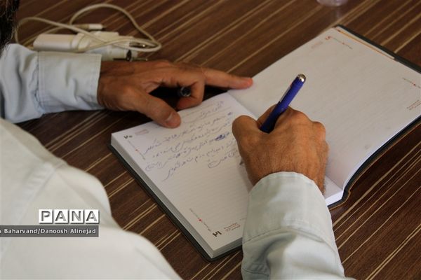 جلسه نشست اعضای مجلس دانش‌آموزی استان لرستان