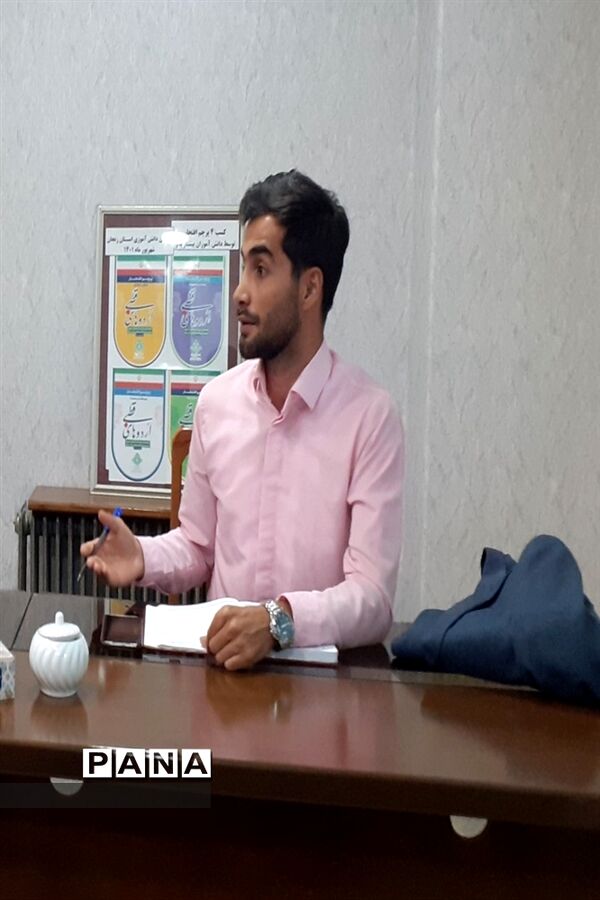 جلسه مسئولان سازمان دانش‌آموزی استان زنجان