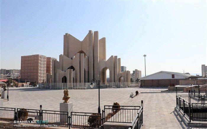 همزمان با عید غدیرخم صفه جنوبی مقبره‌الشعرا به بهره‌برداری می‌رسد