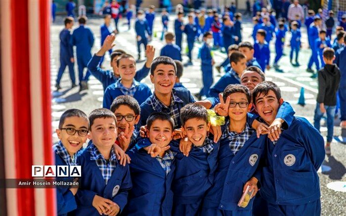 مدرسه کانون تحول در نظام تعلیم و تربیت است