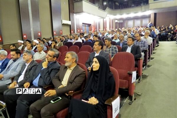تجلیل از برترین‌های جشنواره الگوی برتر تربیتی،نوجوان سالم و تفکر و سبک زندگی  در خراسان شمالی