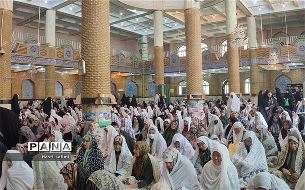 نمازجمعه در شهرستان قرچک/فیلم