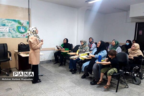 ‌کلاس‌های رایگان خانه سلامت سرای محله پیروزی منطقه ۱۳