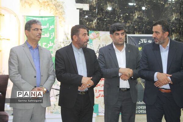 تجلیل از مربیان پرورشی‌، مشاوران‌، مراقبان سلامت و دبیران ورزش شهرستان بوشهر