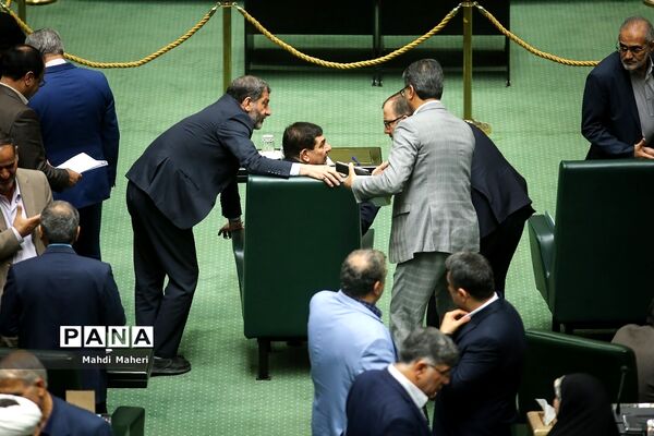 رای اعتماد مجلس به وزیر پیشنهادی جهاد کشاورزی