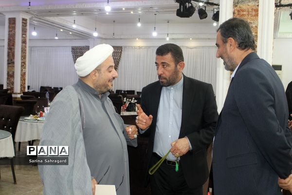 تجلیل از مربیان پرورشی‌، مشاوران‌، مراقبان سلامت و دبیران ورزش شهرستان بوشهر‌(‌2 )