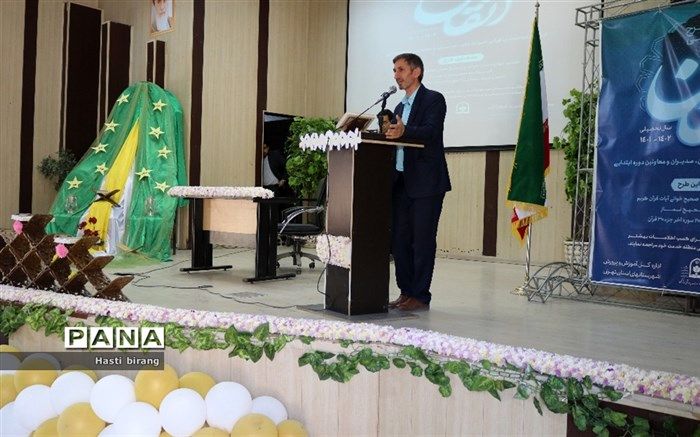 نقش مهم معلمان، در علاقه‌مندی دانش‌آموزان به قرآن، عترت و نماز بدیهی است