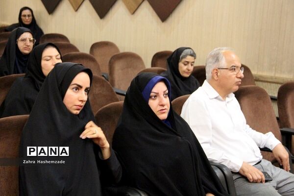 همایش ارتقای اطلاعات و دانش‌ مشاوران مدارس و مراکز مشاوره شهرستان‌های استان تهران