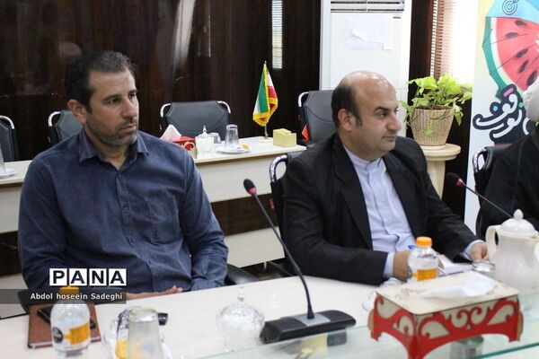 نشست هم‌اندیشی تشکل‌های دانش‌آموزی استان بوشهر