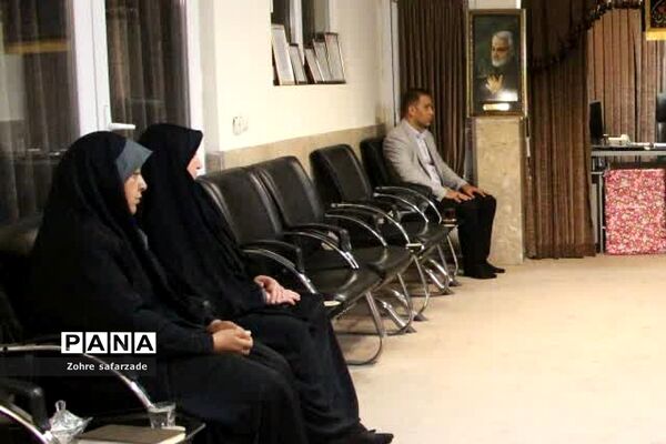 جلسه اعضای ستاد یادواره شهدا و سه شهید گمنام شهر آبعلی با امام جمعه رودهن