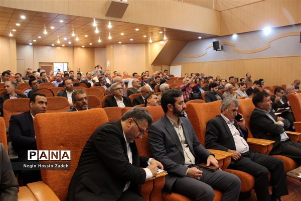 چهارمین نشست مجمع کمیسیون‌های معماری و شهرسازی شهرهای استان تهران در اسلامشهر