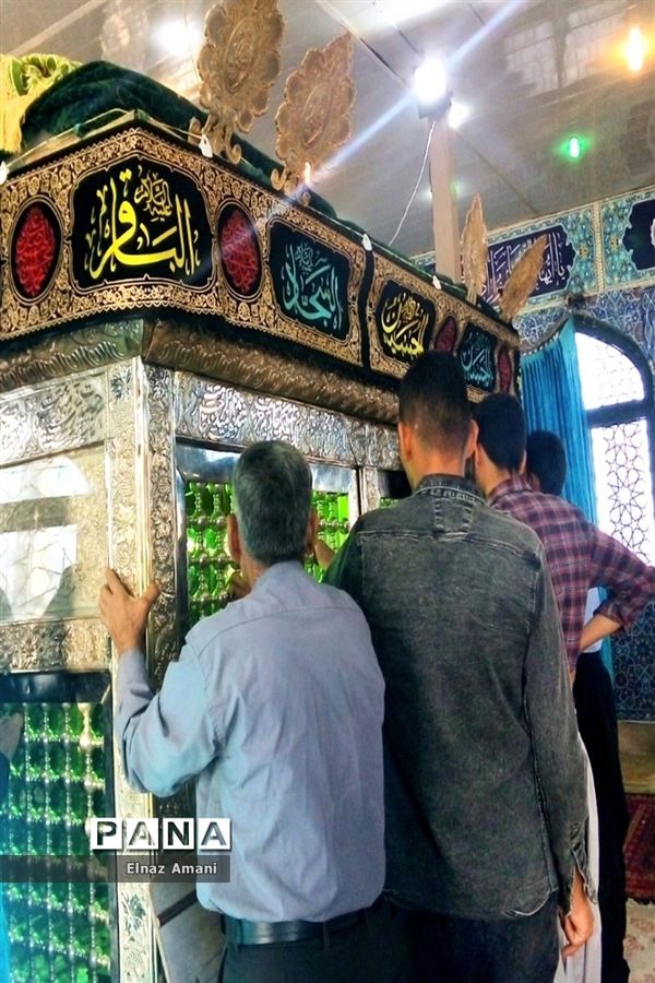 آستان مقدس امام زاده حمزه بن علی در شهرستان بن میزبان گردشگران