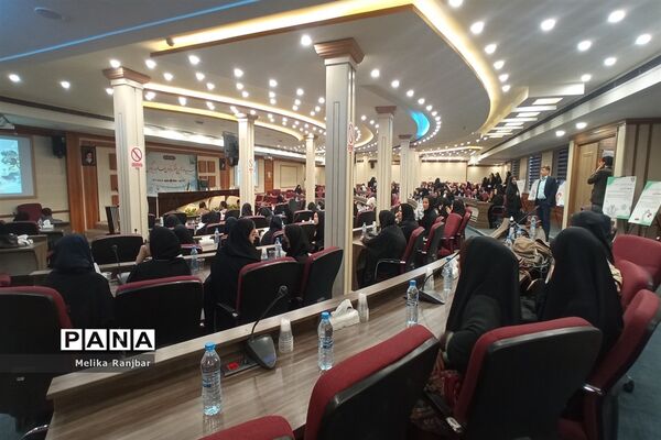 اختتامیه دوازدهمین دوره جشنواره نوجوان سالم ویژه دختران دانش‌آموز در قم