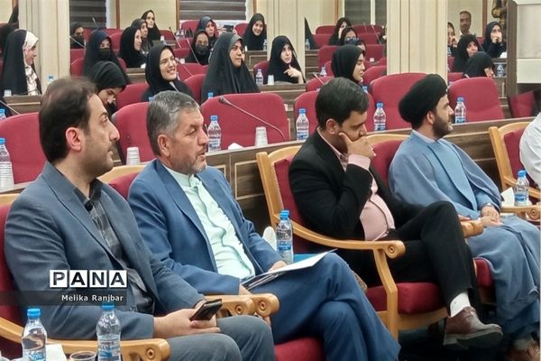 اختتامیه دوازدهمین دوره جشنواره نوجوان سالم ویژه دختران دانش‌آموز در قم