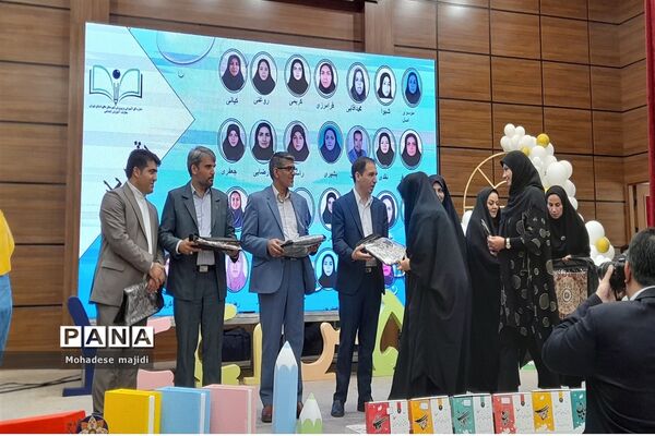 تقدیر از معلمان برتر خشت اولی شهرستان‌های استان تهران دراردوگاه استانی شهید محمد منتظری شهریار