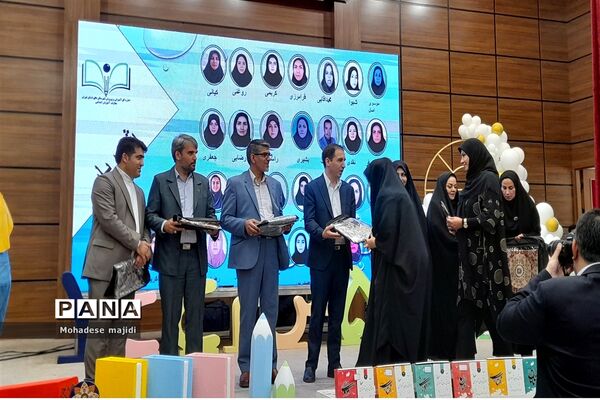تقدیر از معلمان برتر خشت اولی شهرستان‌های استان تهران دراردوگاه استانی شهید محمد منتظری شهریار