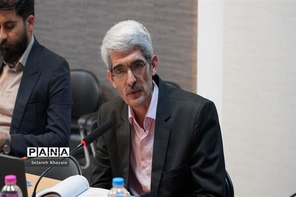 نشست رئیس مرکز اطلاع رسانی و روابط عمومی وزارت آموزش و پرورش با کارشناسان روابط‌عمومی ادارات شهرستان مشهد