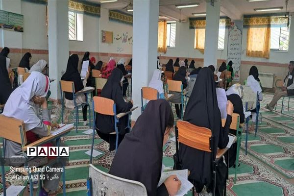 آزمون تیزهوشان دختران و پسران در دبیرستان علامه حلی