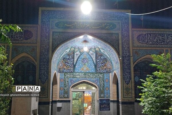 یادبود شهید‌محمد قنبری در گلزارشهدای شهرستان‌ قرچک