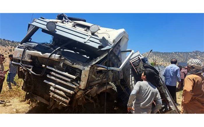 فوت ۴ نفر و مصدومیت ۲۰ تن در پی برخورد تریلر با ۱۴ خودرو در یاسوج