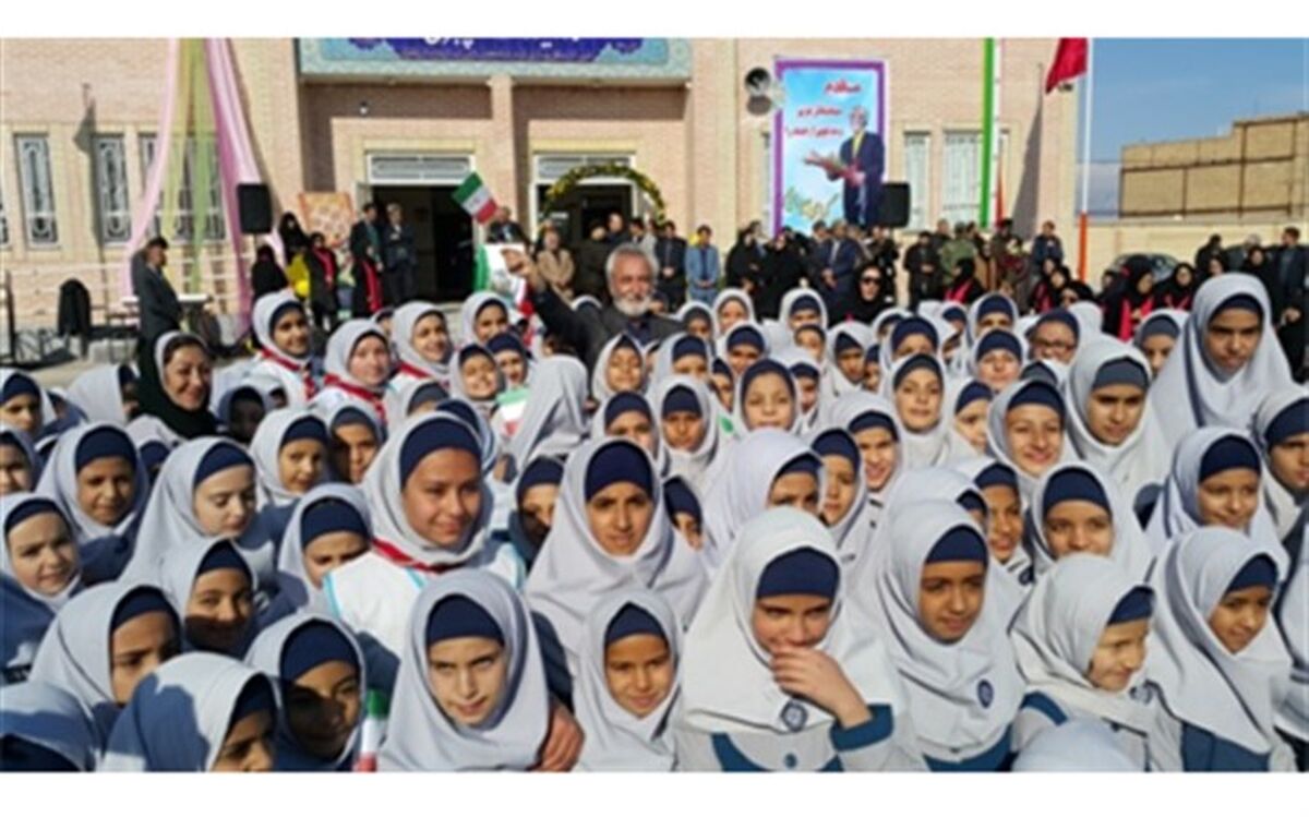 شمار مدارس وکیلی به 100 رسید