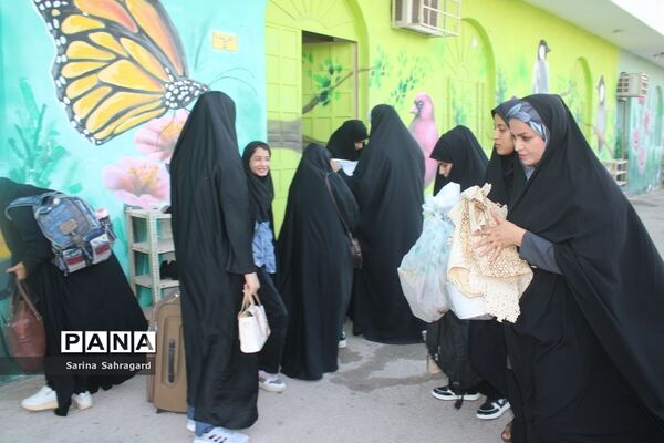 اعزام دانش‌آموزان دختر زیارت اولی  استان بوشهر به مشهد مقدس -۲