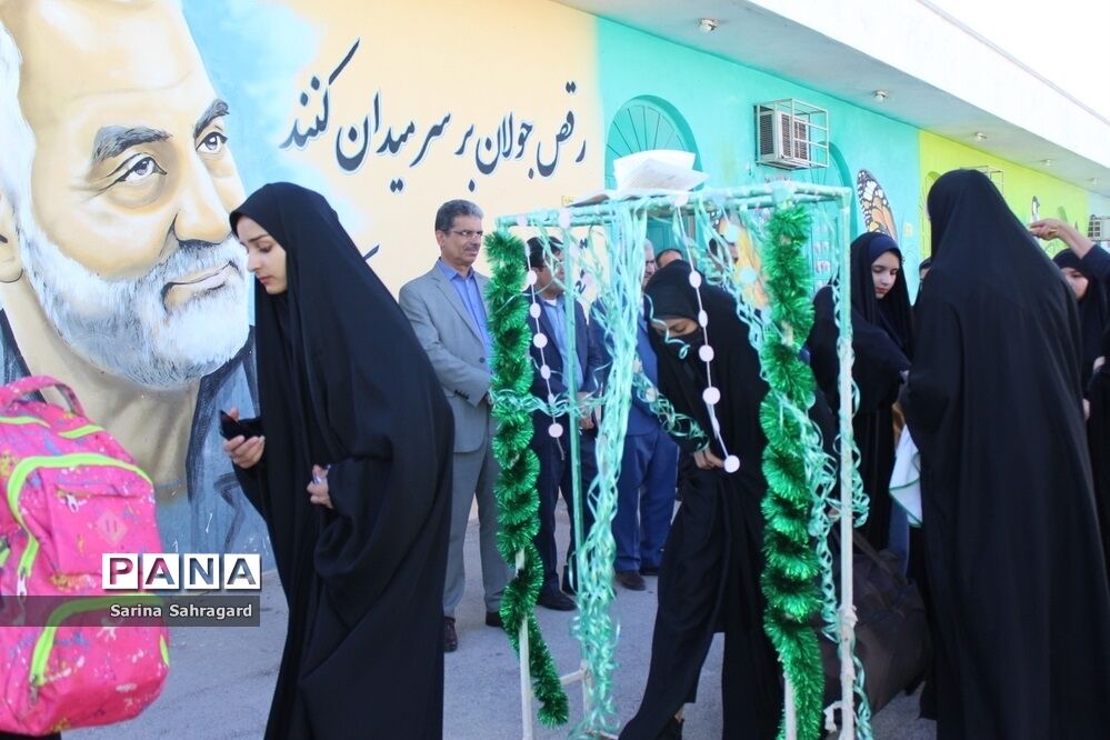 اعزام دانش‌آموزان دختر زیارت اولی  استان بوشهر به مشهد مقدس -۲