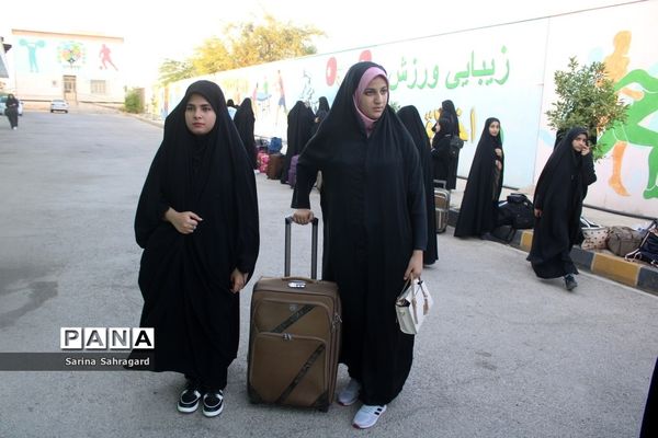 اعزام دانش‌آموزان دختر زیارت اولی  استان بوشهر به مشهد مقدس -۲