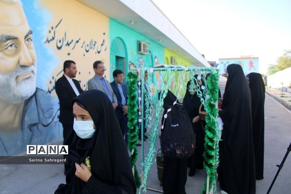 اعزام دانش‌آموزان دختر زیارت اولی  استان بوشهر به مشهد مقدس -۲