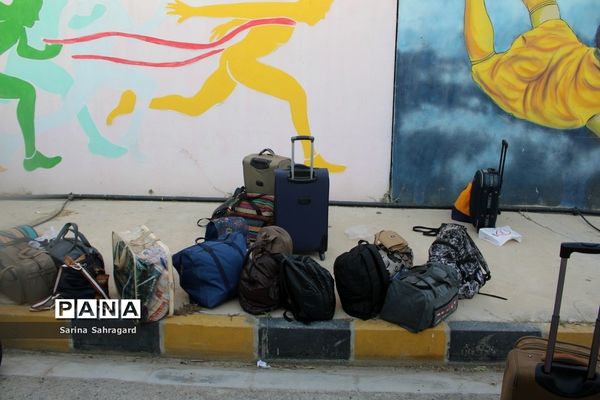 اعزام دانش‌آموزان دختر زیارت اولی  استان بوشهر به مشهد مقدس