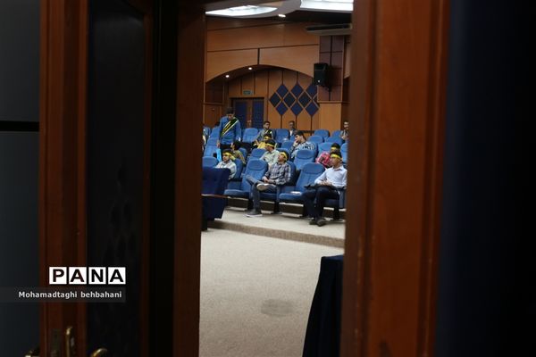 افتتاحیه دوره تابستانه فصل رویش اتحادیه انجمن اسلامی دانش‌آموزان خوزستان