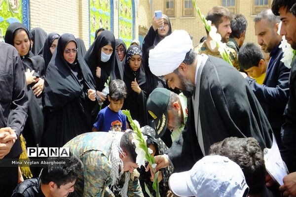 مراسم تشییع و خاکسپاری پیکر شهید مدافع امنیت علی محمودی در شهرستان پیشوا