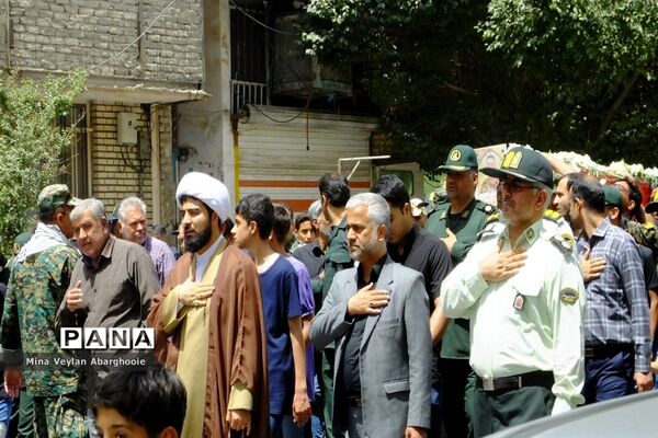 مراسم تشییع و خاکسپاری پیکر شهید مدافع امنیت علی محمودی در شهرستان پیشوا