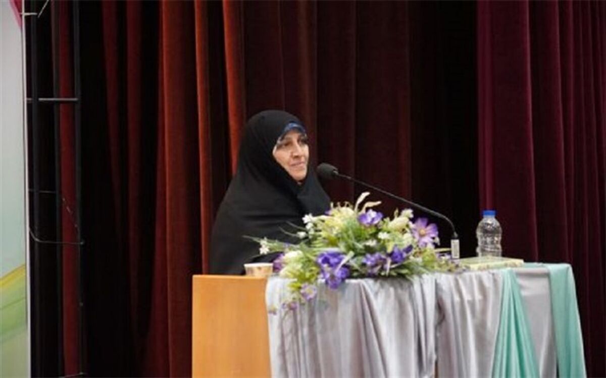 باور همه ایرانیان در طول تاریخ برای حفظ سرزمین، شعار «ایران بمان» بود
