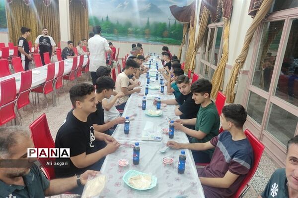 پذیرش و اسکان دانش‌آموزان شرکت‌کننده در مسابقات ورزشی پسران قطب شش کشوری سمپاد