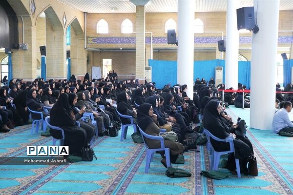 همایش 5 هزار نفری فرهنگیان با رویکرد جهاد تبیین در ارومیه