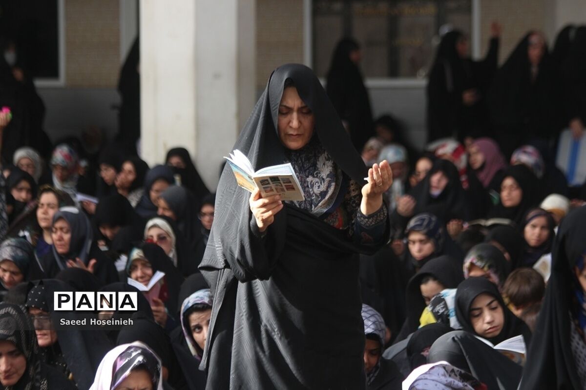 طنین دعای پرفیض عرفه از سیما