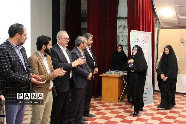 آیین تجلیل از برگزیدگان مرحله استانی دوازدهمین جشنواره نوجوان سالم شهرستان‌های استان تهران