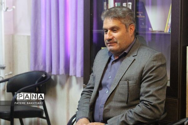 کارگاه‌های توانمندسازی رتبه‌های برتر قرآن‌ و عترت شهرستان‌های استان تهران‌