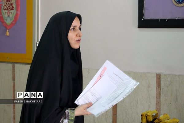 کارگاه‌های توانمندسازی رتبه‌های برتر قرآن‌ و عترت شهرستان‌های استان تهران‌