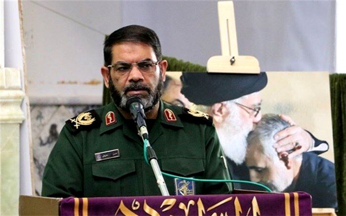 تزلزل در اعتقادات، هدف دشمن است